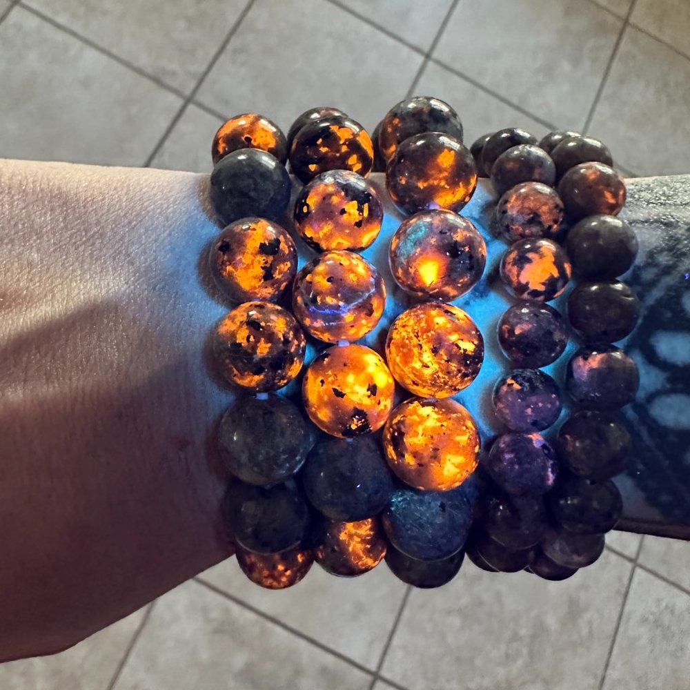 8mm-9mm Yooperlite Bracelet - *UV Reactive*